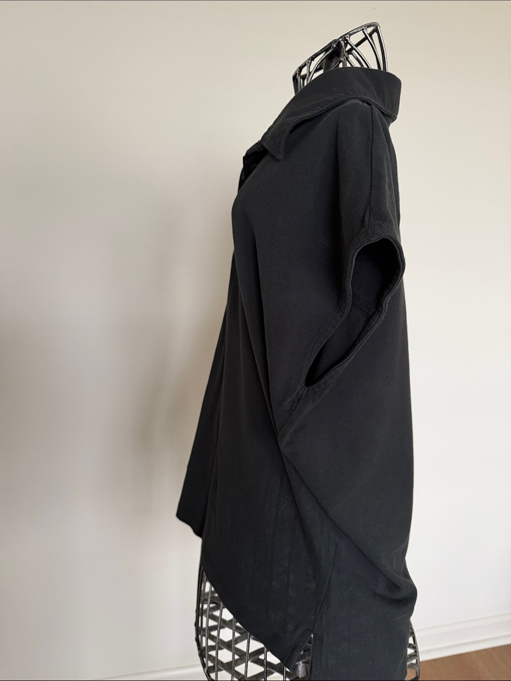 FIGSPRO- Drop Shoulder Polo Top - Picture 5 of 8